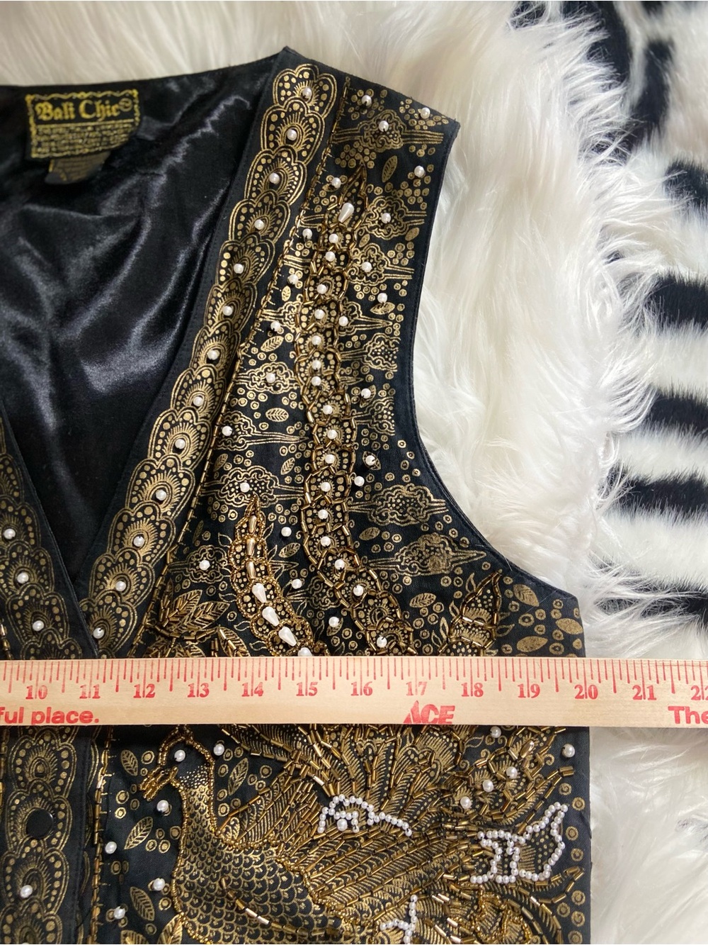 VTG Black Vest Heavy Gold Embroidered Beadwork Womens L Festival Statement Event - Picture 7 of 11